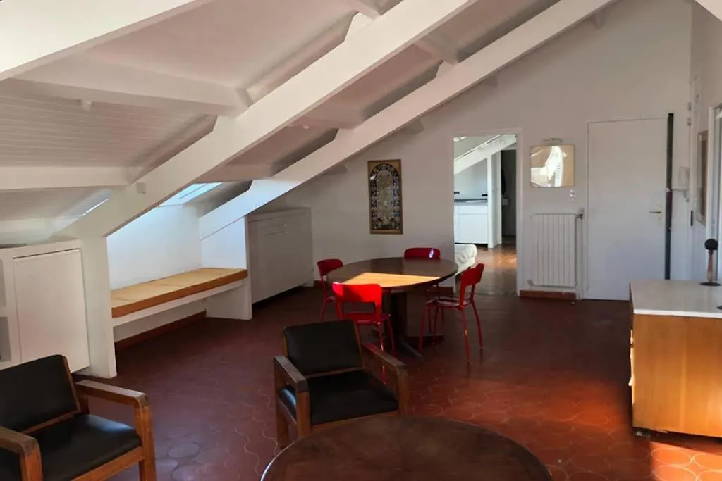 Appartement Attique Saint Pierre - Dans le ciel des teinturiers à Avignon