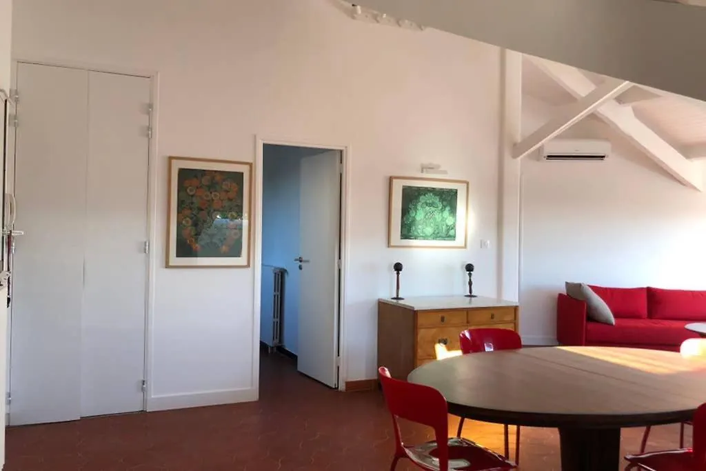 Appartement Attique Saint Pierre - Dans le ciel des teinturiers à Avignon France
